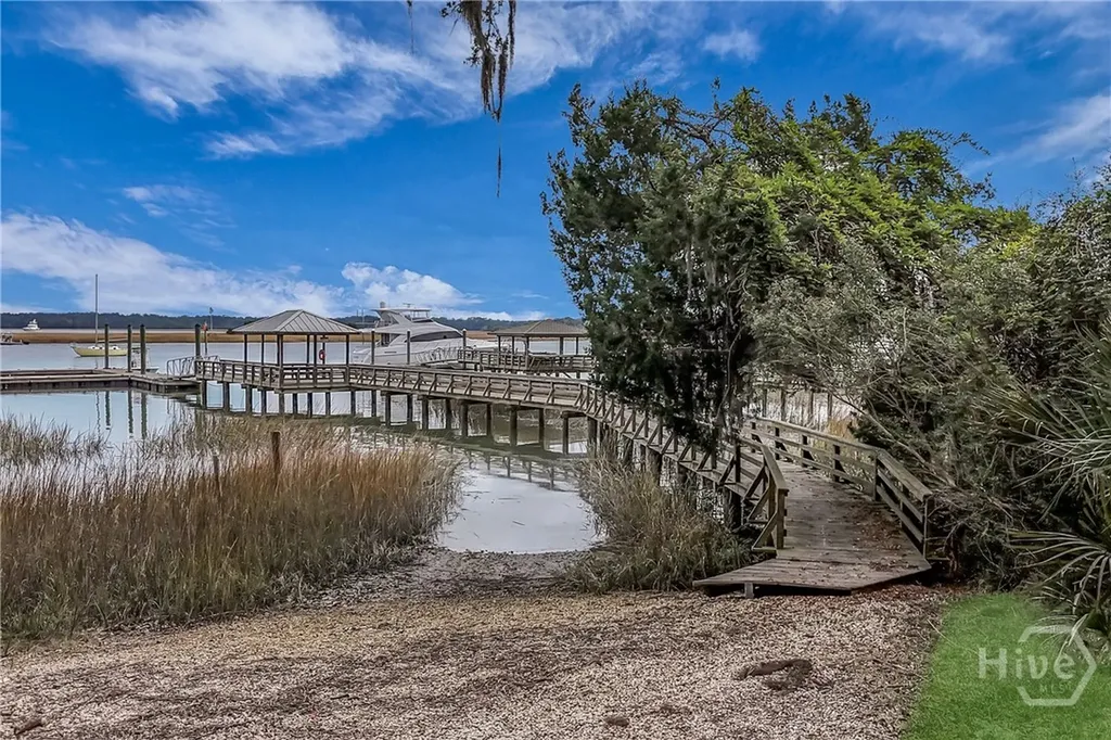 9 Colonel Estill Avenue Savannah GA 31406