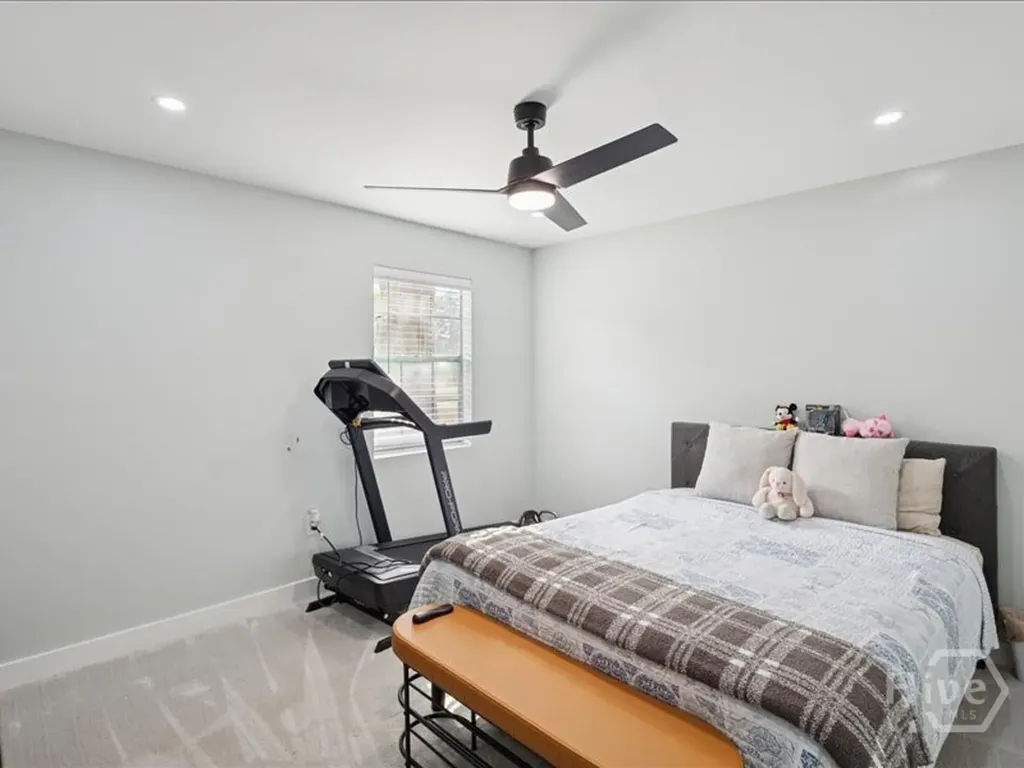 203 Holiday Circle Savannah GA 31419