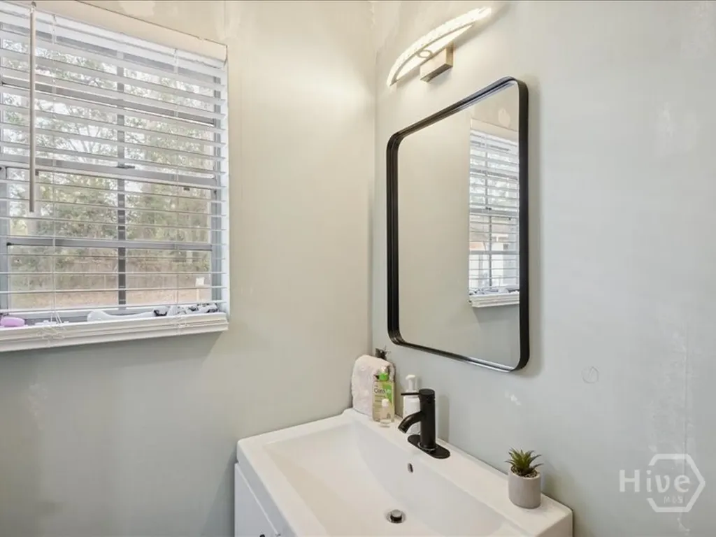 203 Holiday Circle Savannah GA 31419
