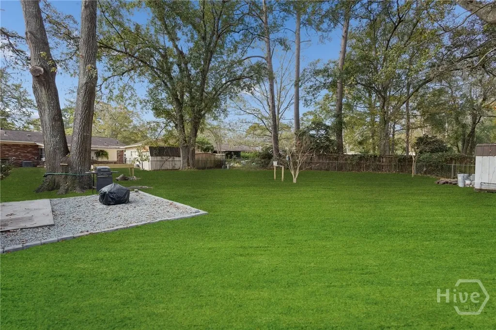 203 Holiday Circle Savannah GA 31419