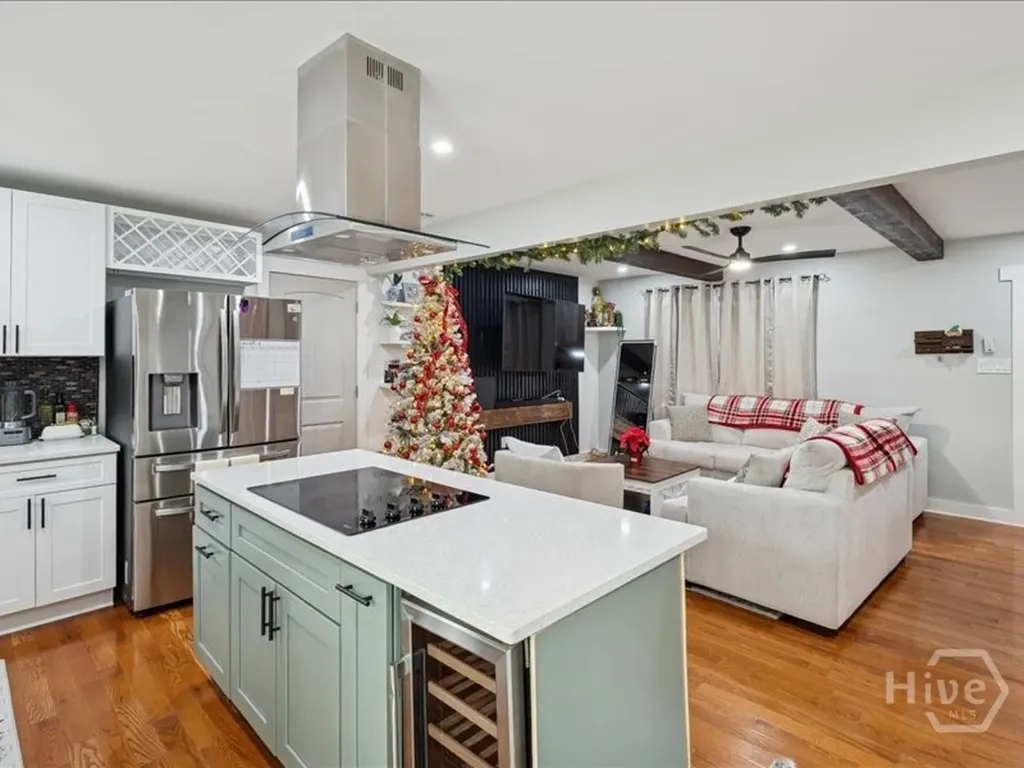 203 Holiday Circle Savannah GA 31419