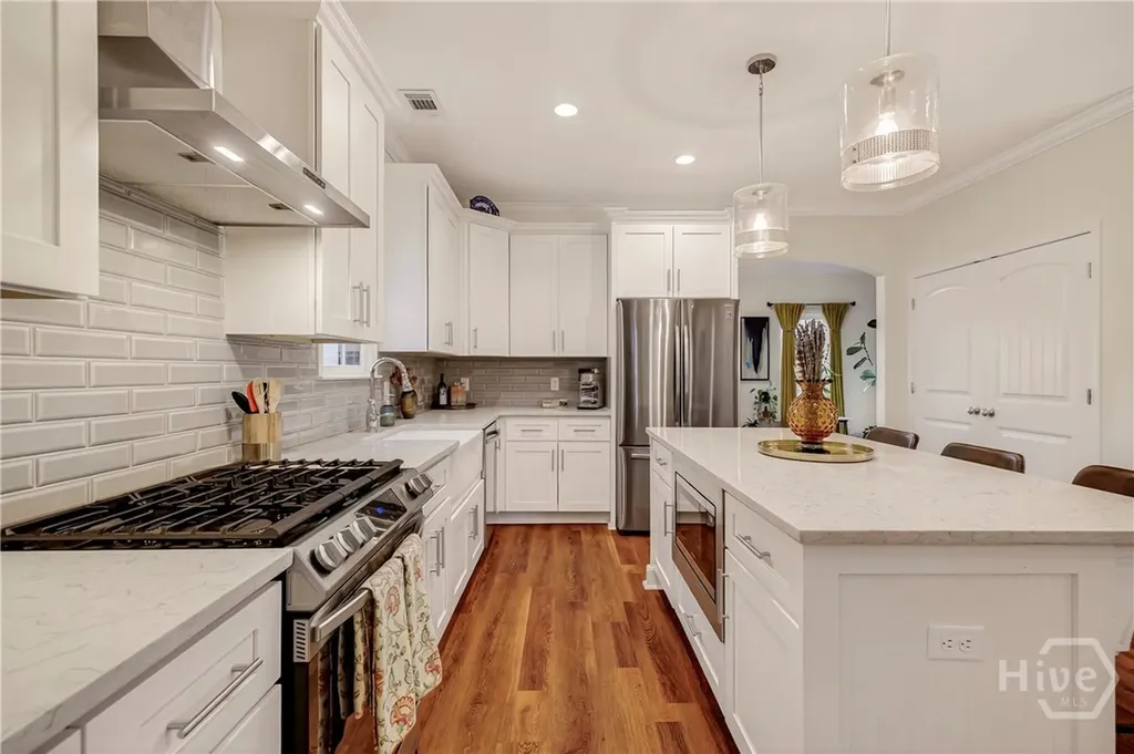 501 E 34th Street Savannah GA 31401