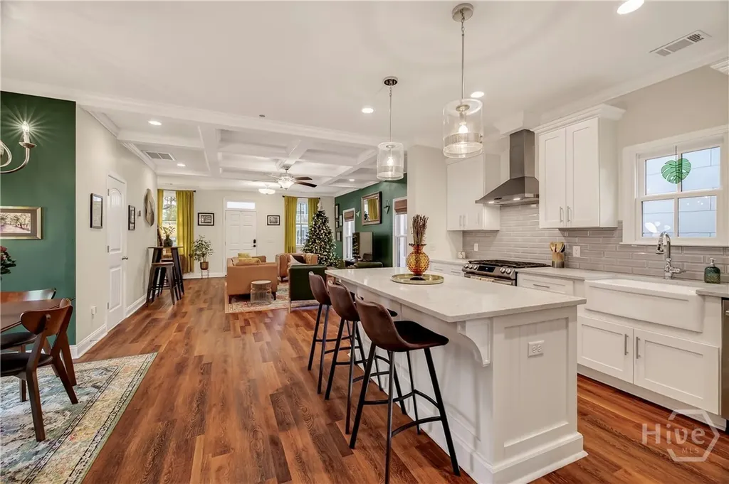 501 E 34th Street Savannah GA 31401