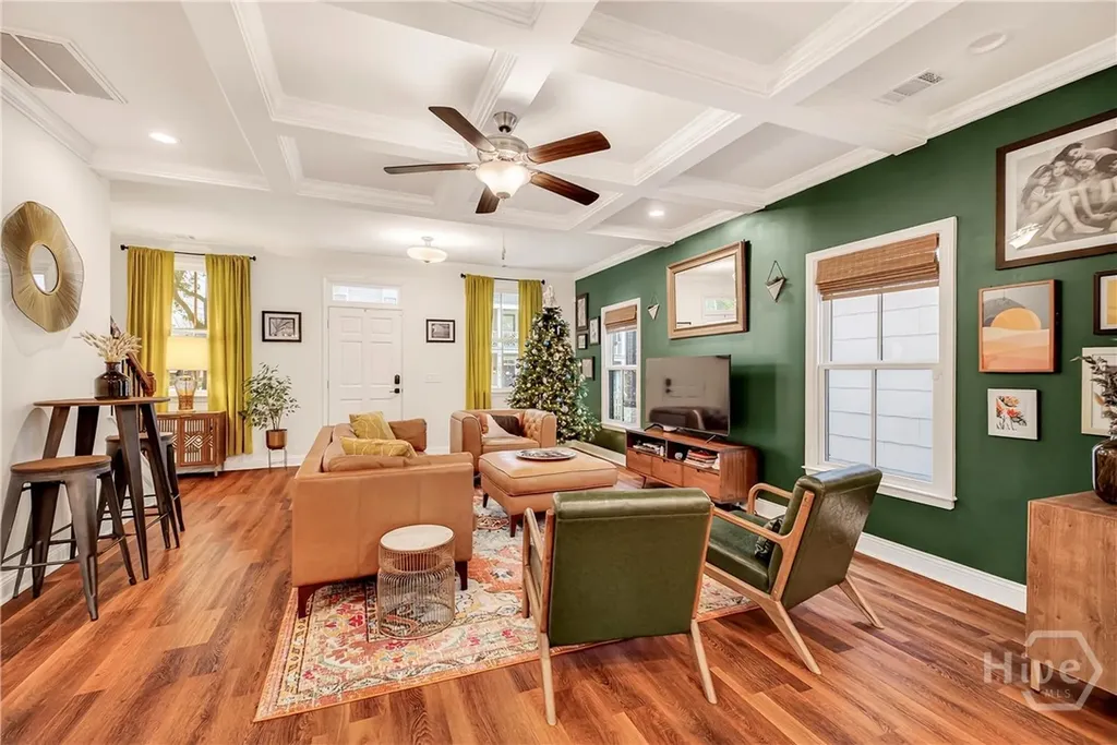 501 E 34th Street Savannah GA 31401