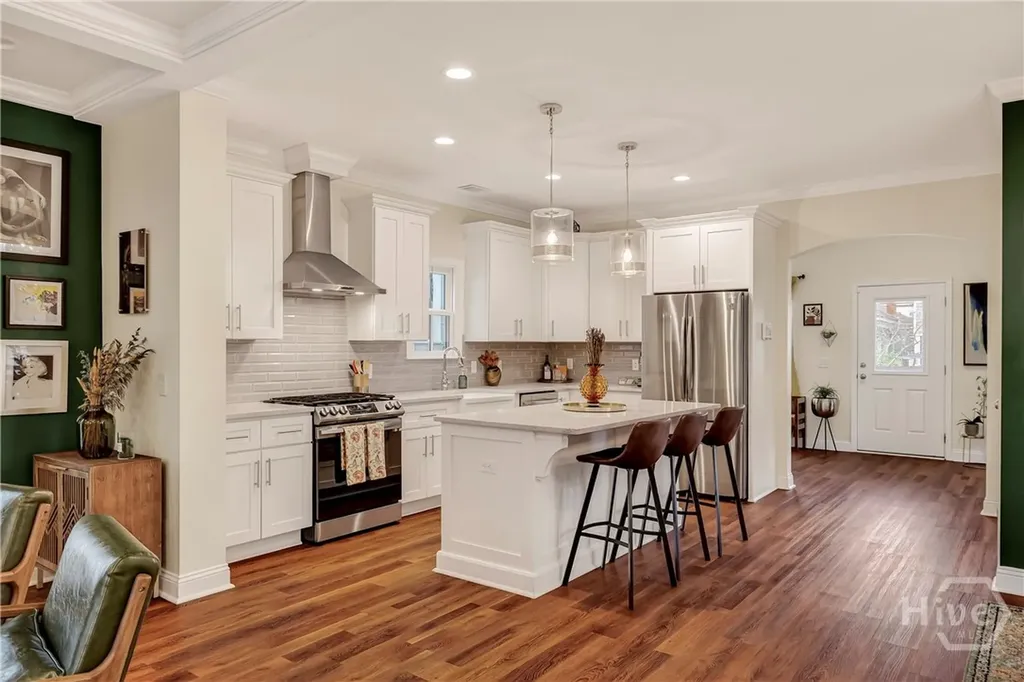 501 E 34th Street Savannah GA 31401