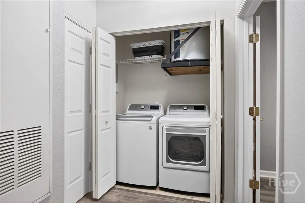 1924 Whitemarsh Way Savannah GA 31410