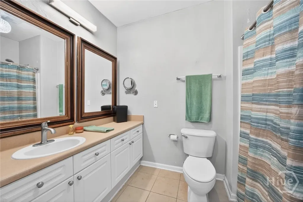 1924 Whitemarsh Way Savannah GA 31410