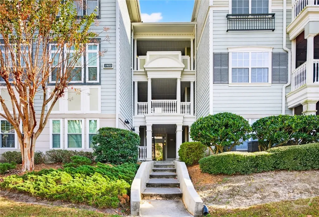 1924 Whitemarsh Way Savannah GA 31410