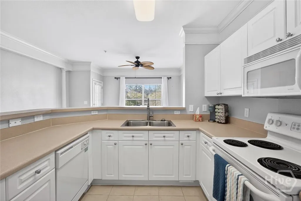 1924 Whitemarsh Way Savannah GA 31410