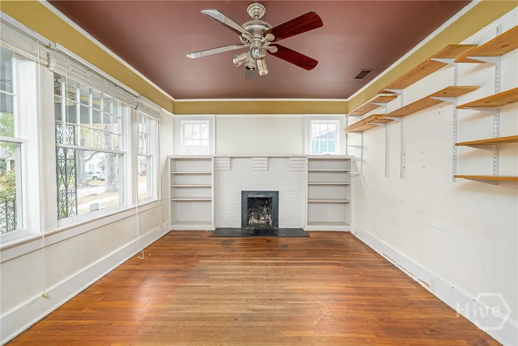 1211 E 49th Savannah GA 31404