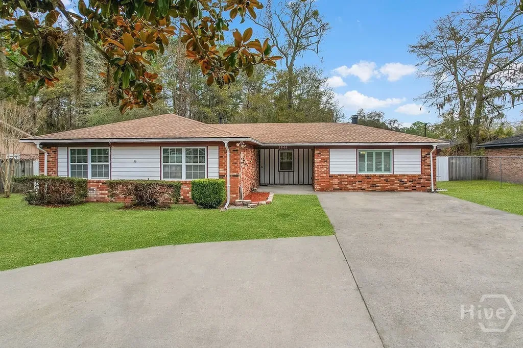 1046 Live Oak Drive Hinesville GA 31313