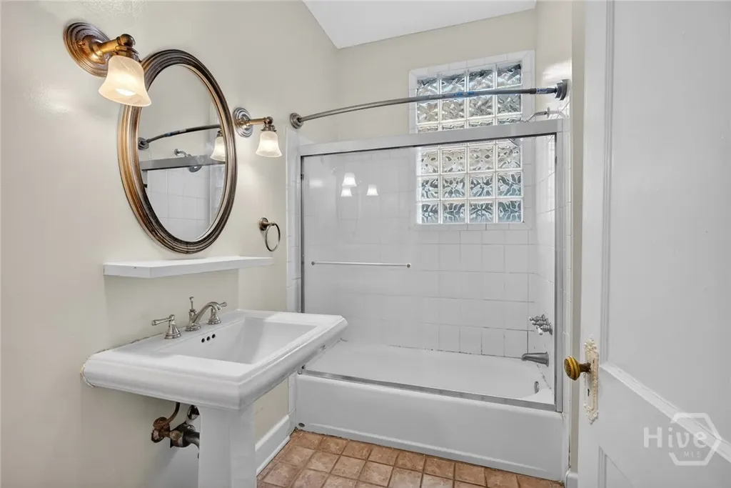 718 E 48th Street Savannah GA 31405
