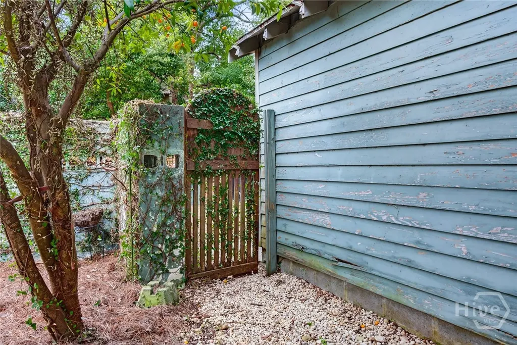 718 E 48th Street Savannah GA 31405