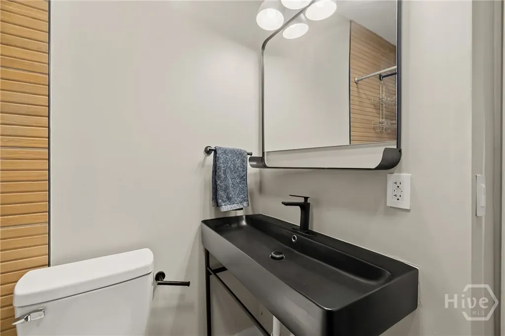 406 E 57th Street Savannah GA 31405
