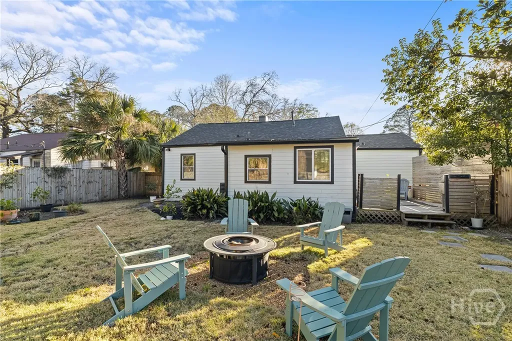 406 E 57th Street Savannah GA 31405