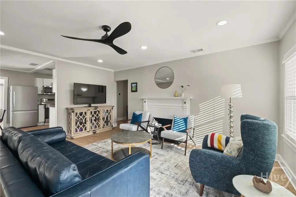 406 E 57th Street Savannah GA 31405