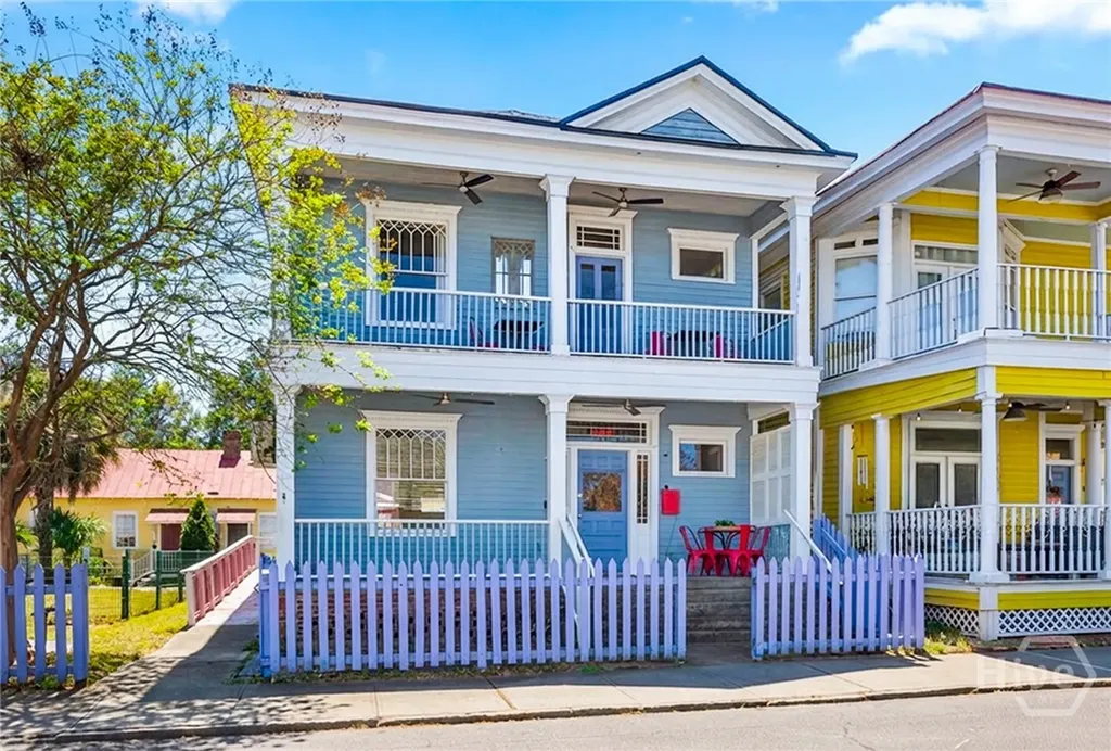11 E 41st Street Savannah GA 31401