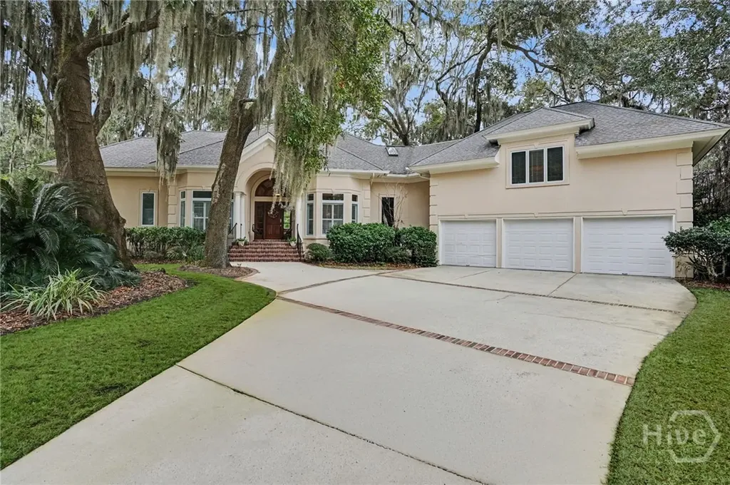 12 Seawatch Drive Savannah GA 31411
