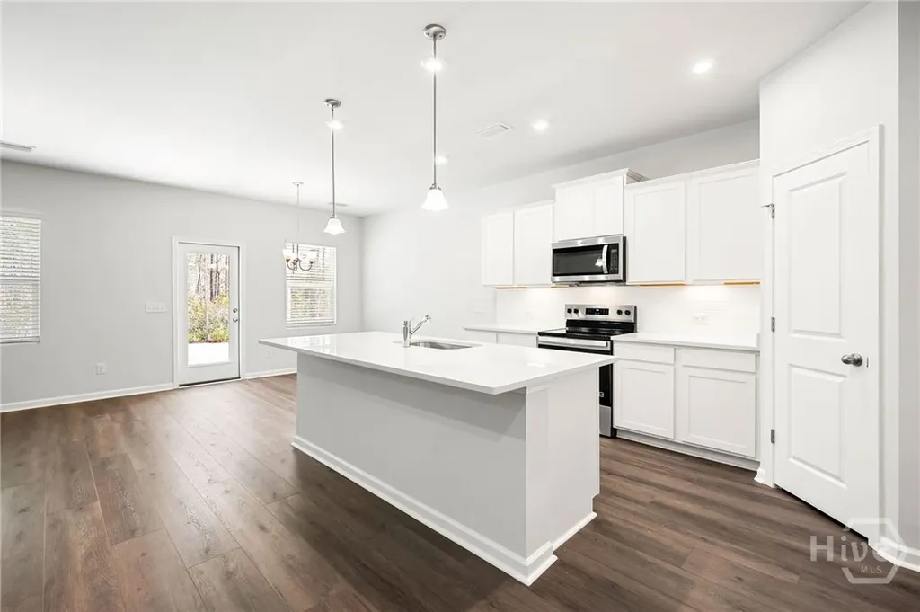 462 Monterey Loop Richmond Hill GA 31324