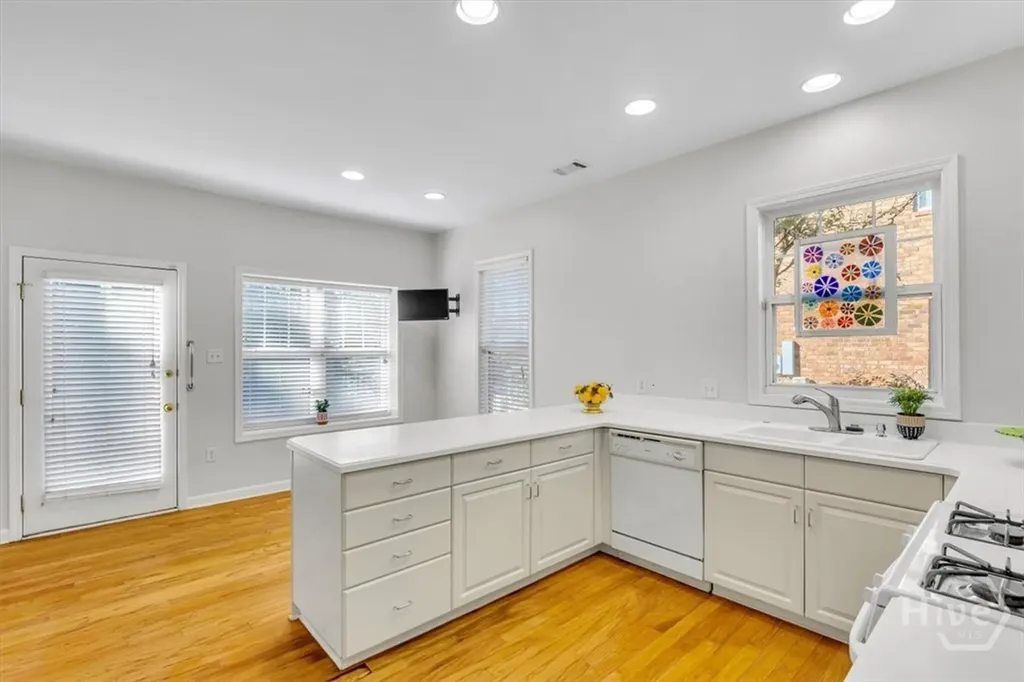 6 Roundtree Circle Savannah GA 31405