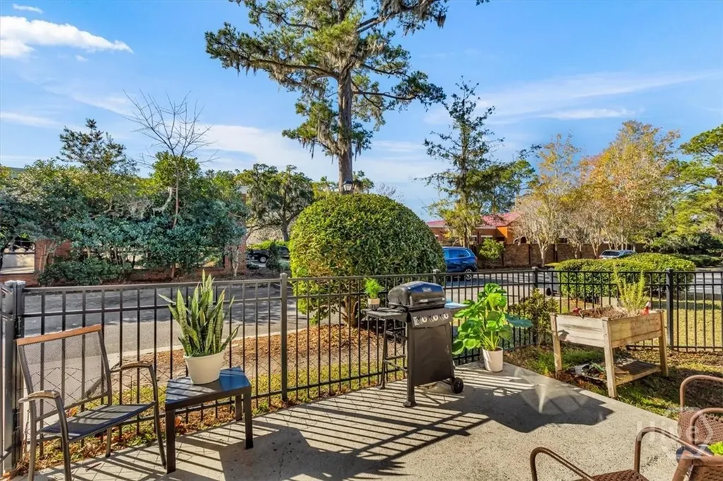 6 Roundtree Circle Savannah GA 31405