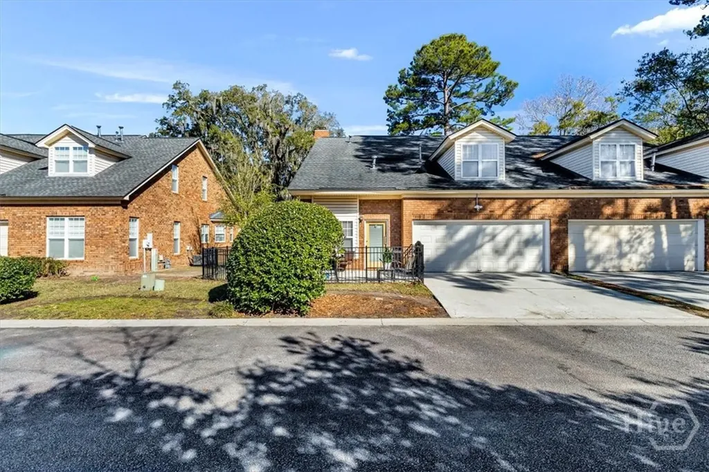 6 Roundtree Circle Savannah GA 31405