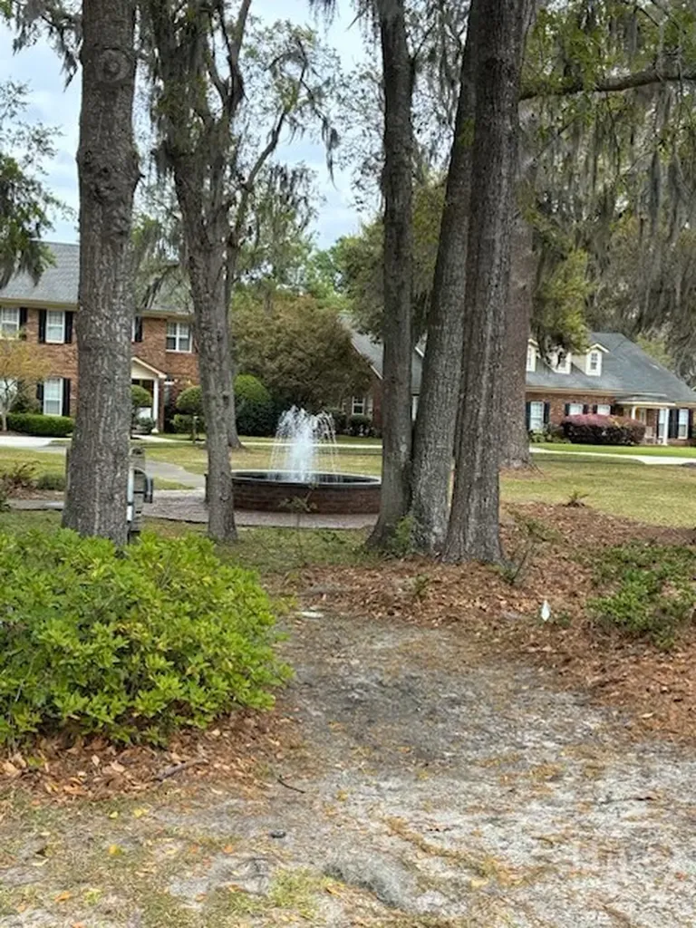 6 Roundtree Circle Savannah GA 31405