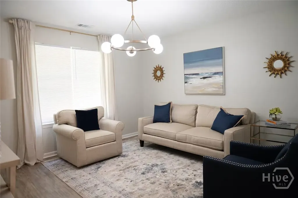 4 Glen Oaks Court Savannah GA 31405