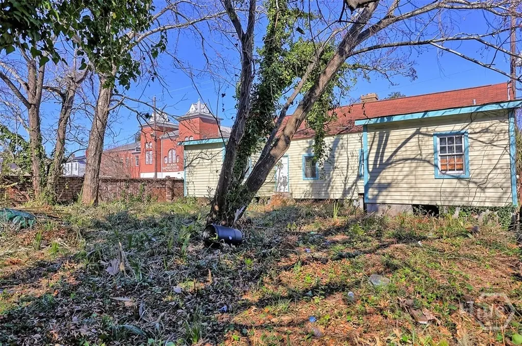 537 Hartridge Street Savannah GA 31401