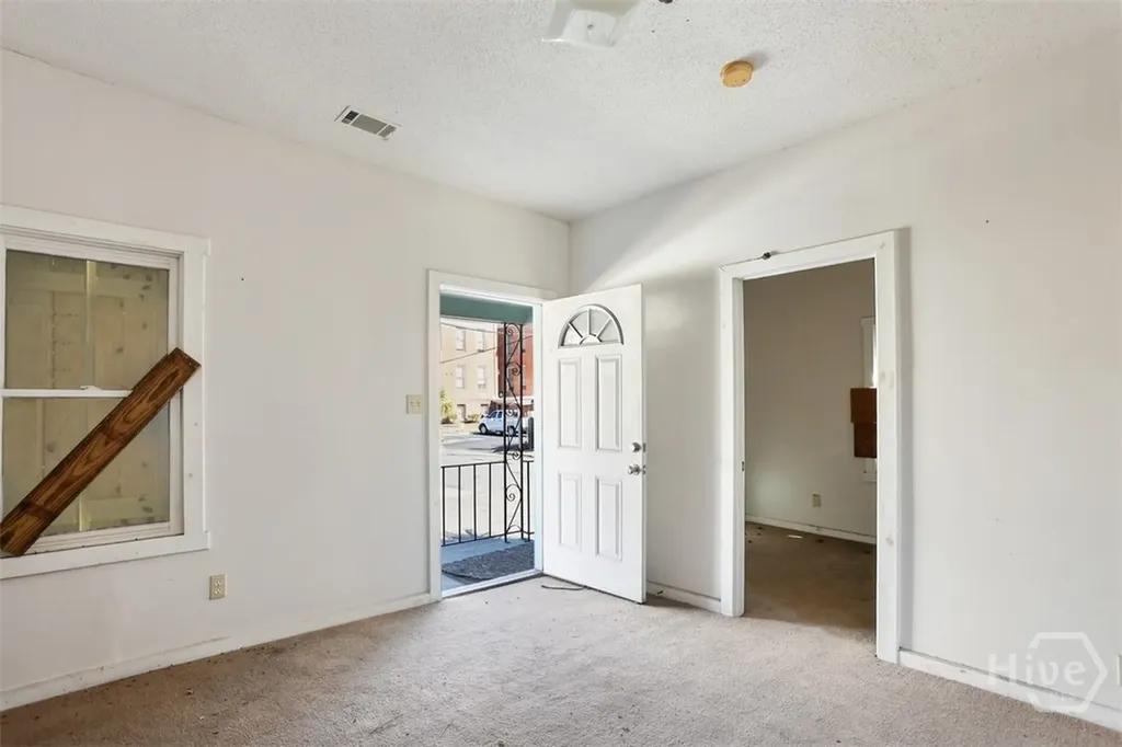 537 Hartridge Street Savannah GA 31401