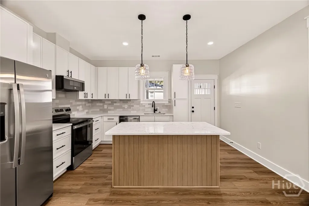 2322 Bonaventure Road Savannah GA 31404