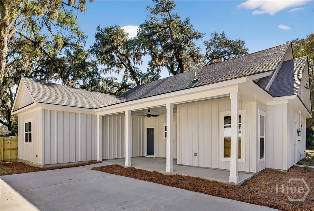 2322 Bonaventure Road Savannah GA 31404