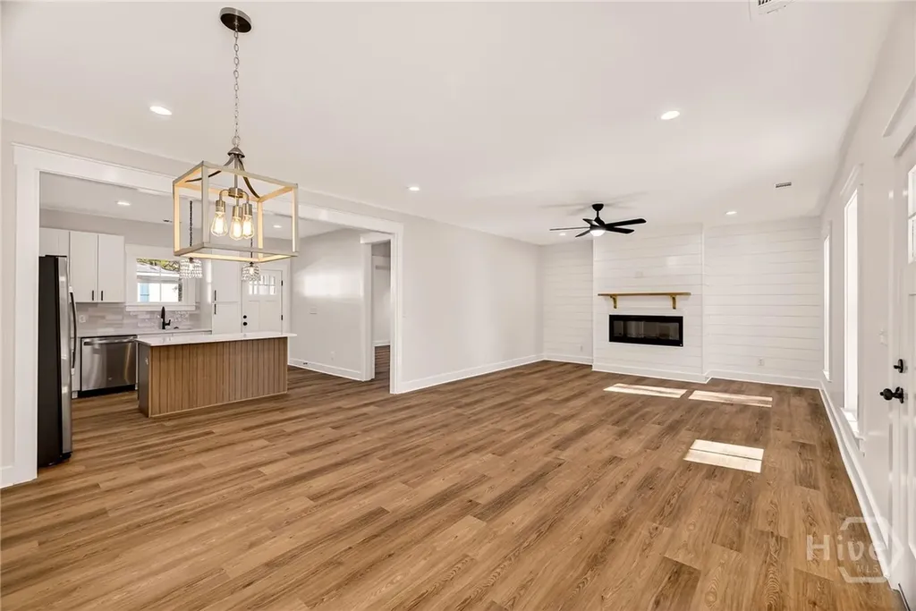 2322 Bonaventure Road Savannah GA 31404