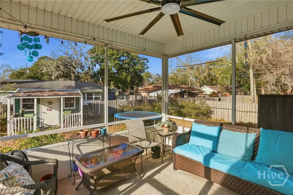 613 Leaning Oaks Drive Savannah GA 31410