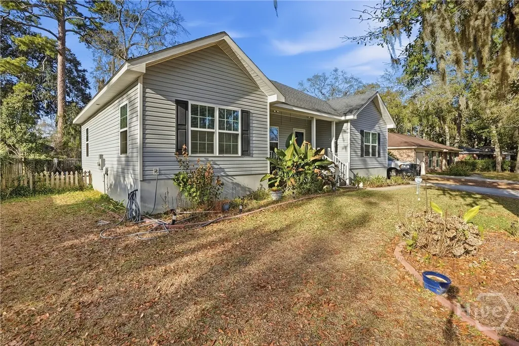 613 Leaning Oaks Drive Savannah GA 31410