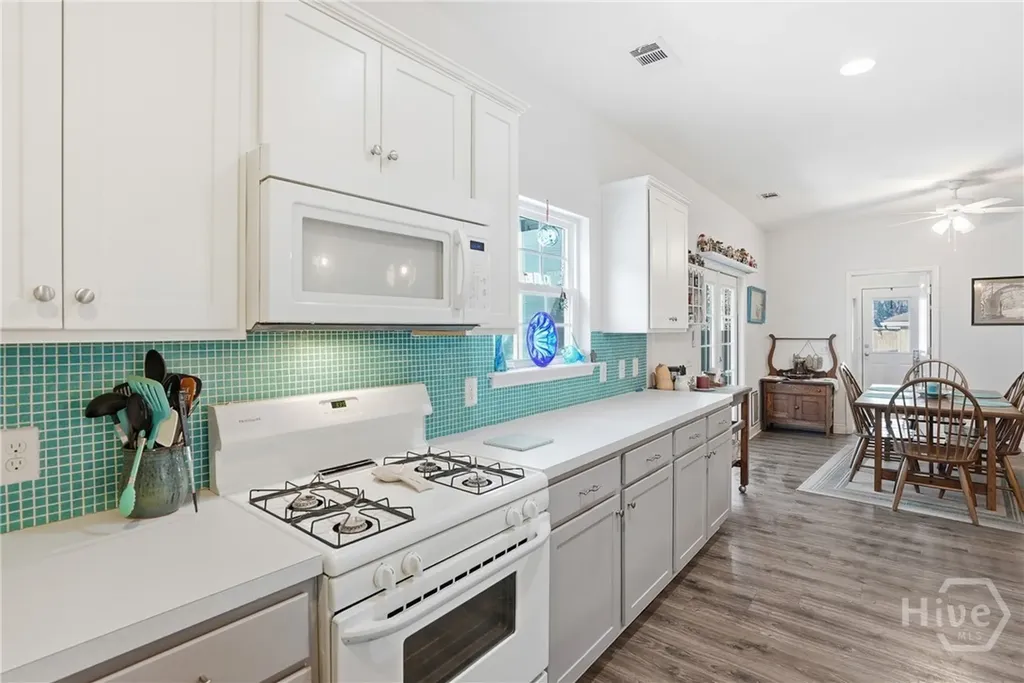 613 Leaning Oaks Drive Savannah GA 31410