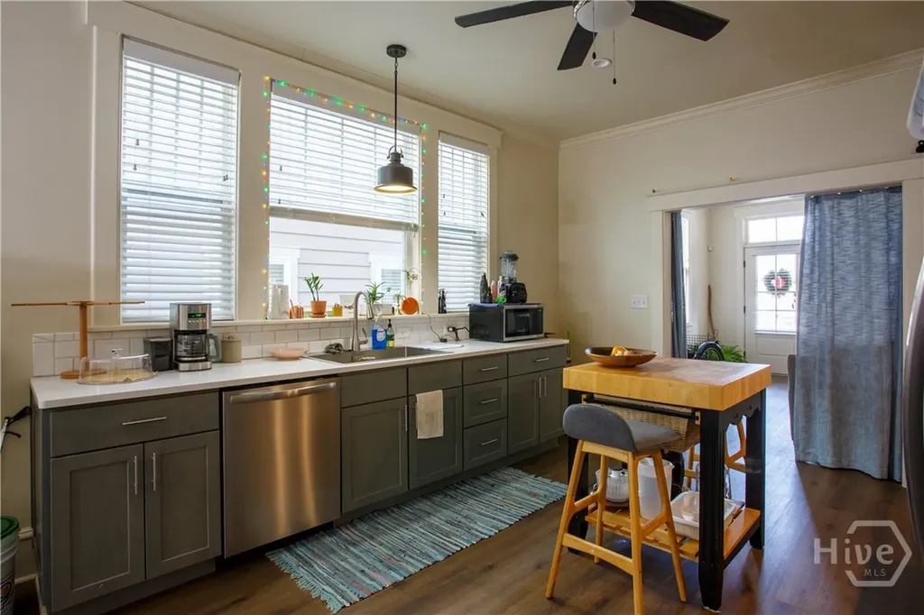 921 E Waldburg Street Savannah GA 31401