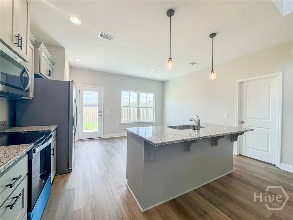 97 Hamilton Drive Hinesville GA 31313