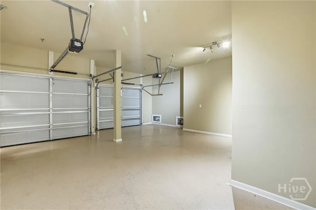 3212 Whitemarsh Way Savannah GA 31410