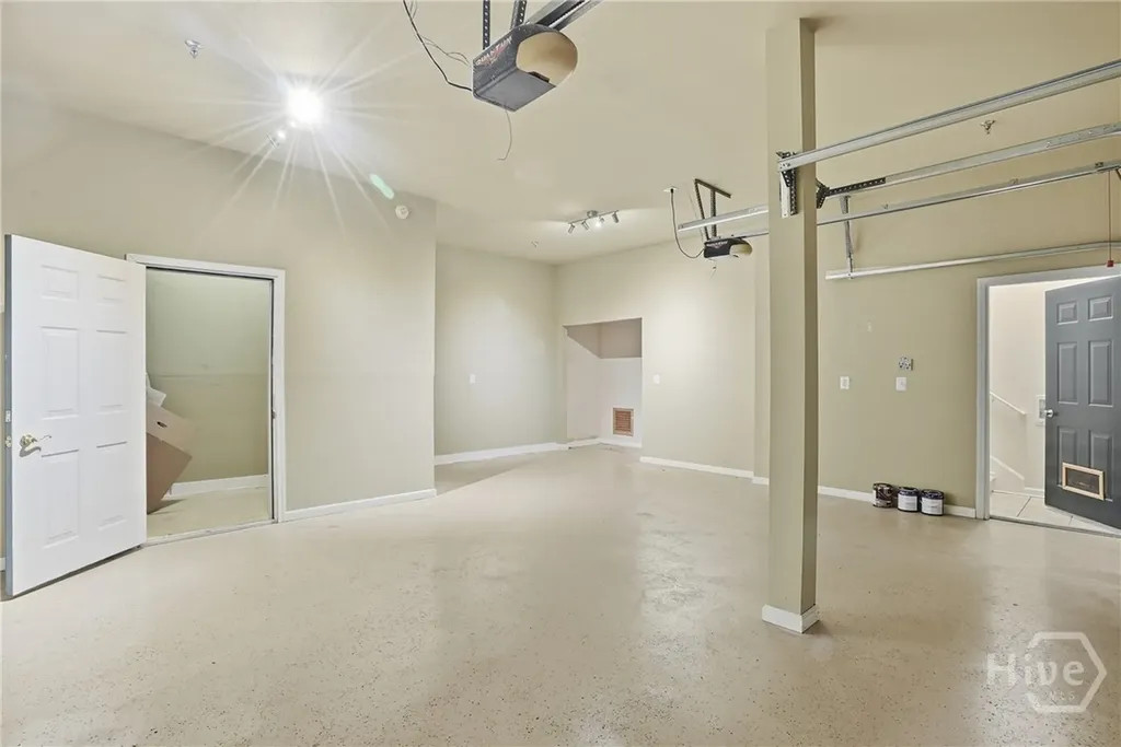 3212 Whitemarsh Way Savannah GA 31410