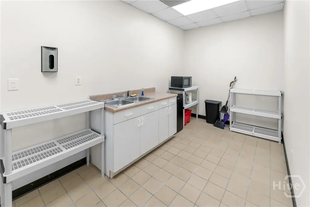 1306 Heidt Savannah GA 31408