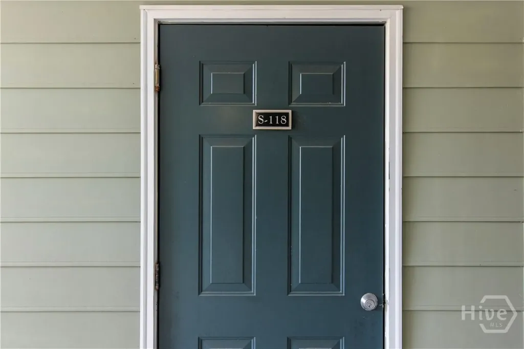 1324 Whitemarsh Way Savannah GA 31410