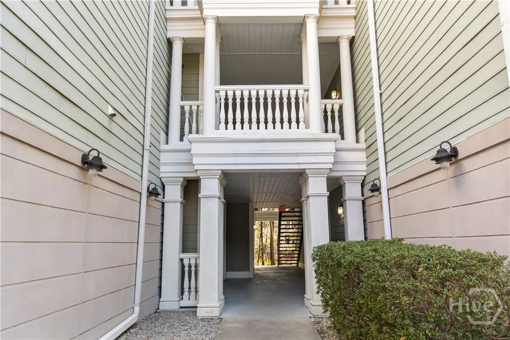 1324 Whitemarsh Way Savannah GA 31410