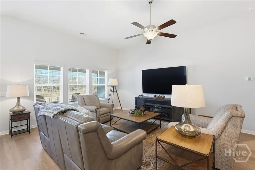 28 Flagler Drive Savannah GA 31419