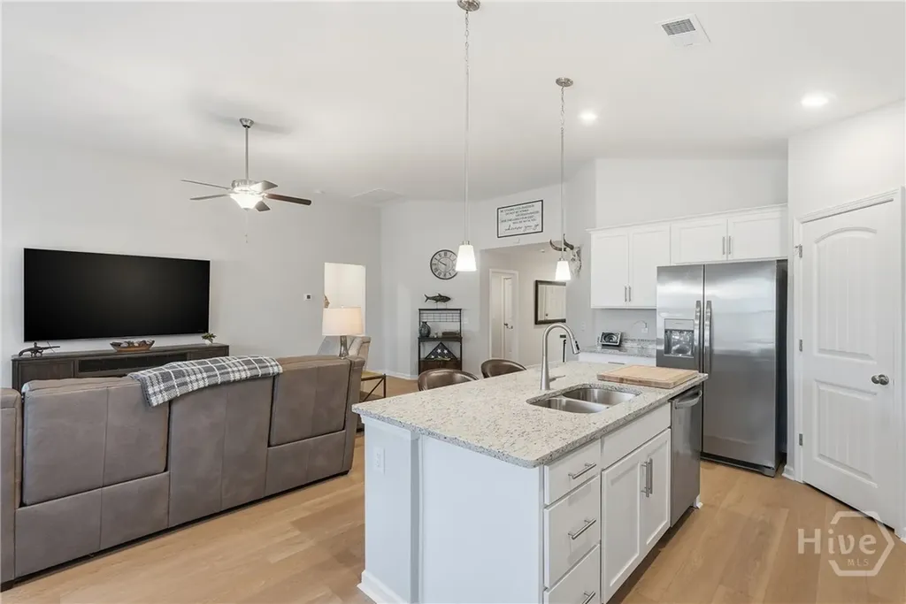 28 Flagler Drive Savannah GA 31419