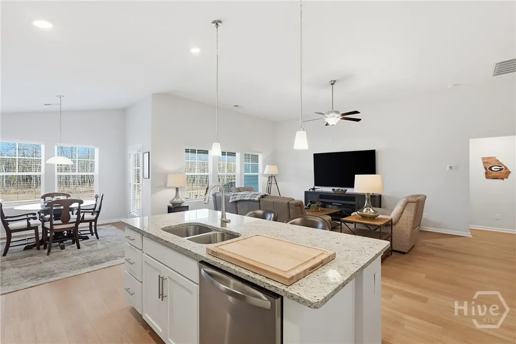 28 Flagler Drive Savannah GA 31419