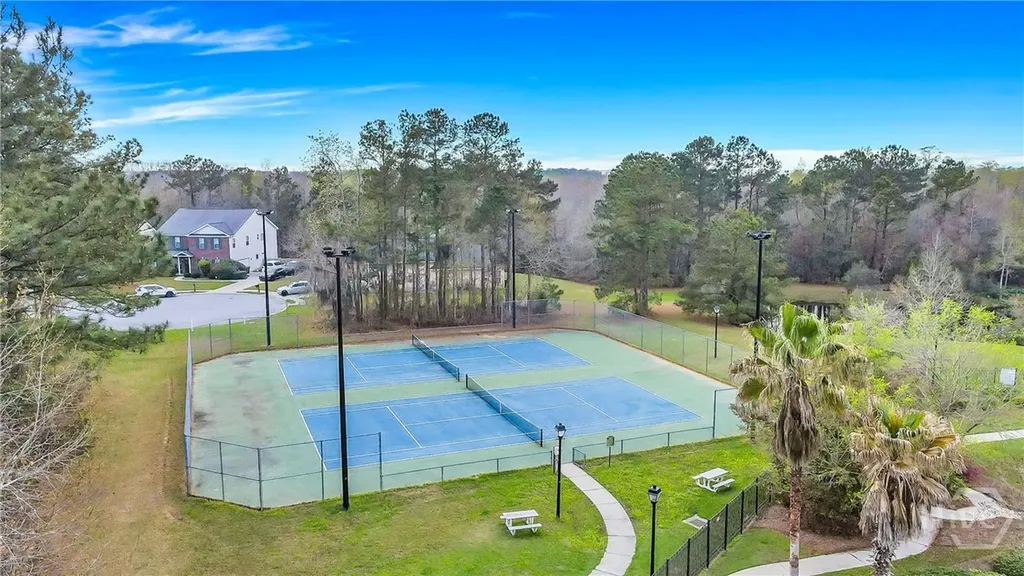 28 Flagler Drive Savannah GA 31419