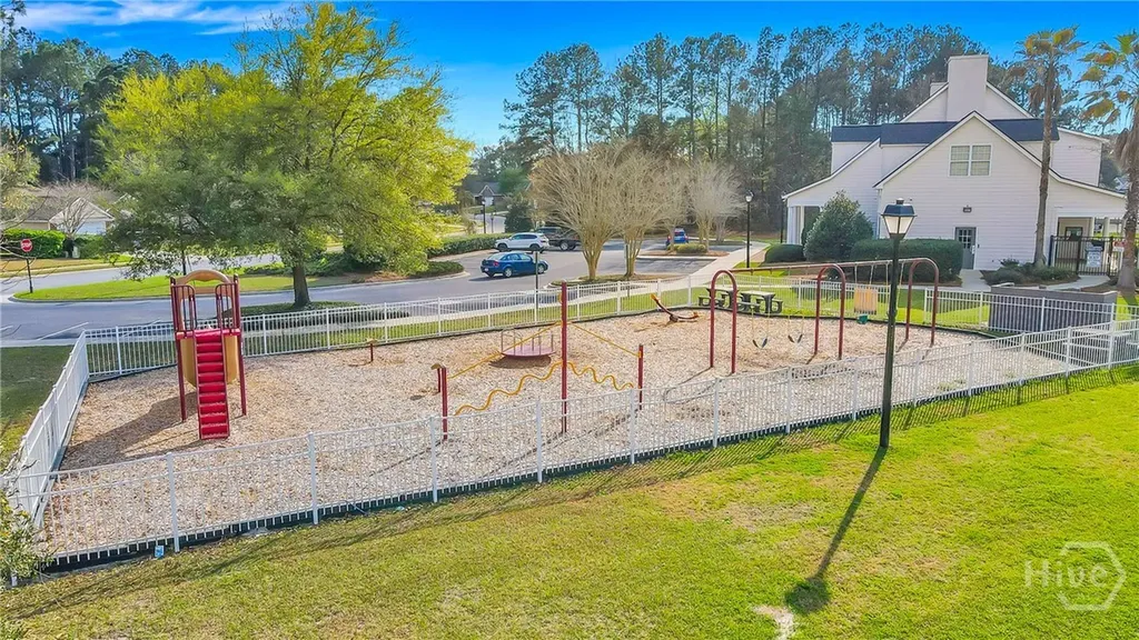 28 Flagler Drive Savannah GA 31419
