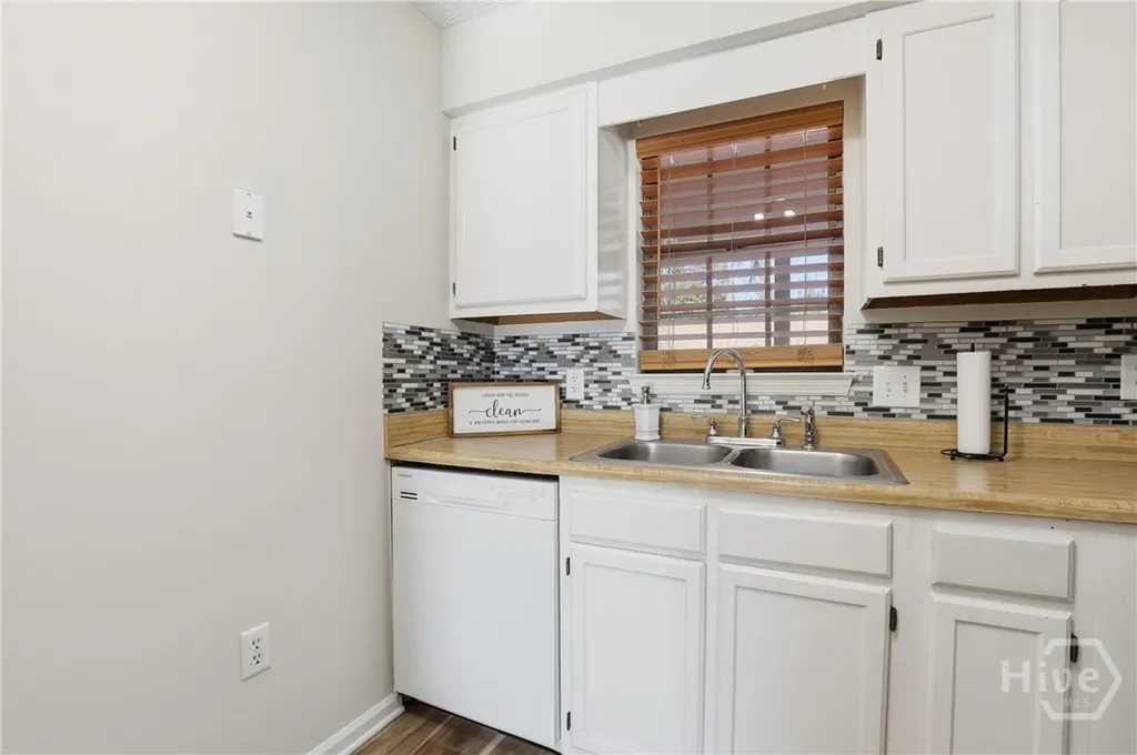 62 Colony Park Drive Savannah GA 31406