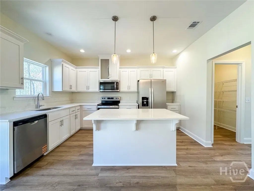 190 Providence Loop Hinesville GA 31313